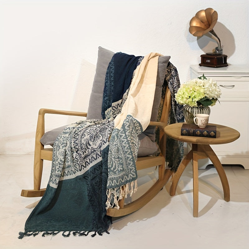 1pc Boho Throw Blanket Nap Blanket Sofa Towel Casual Jacquard Chenille Tassel Blanket Bedspread